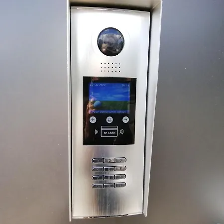 Pepleri 34 Stuudio 11 * Tartu